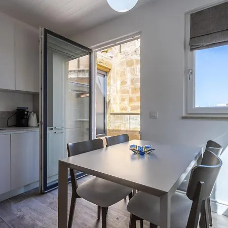 Old Theatre - Maddalena La Valeta