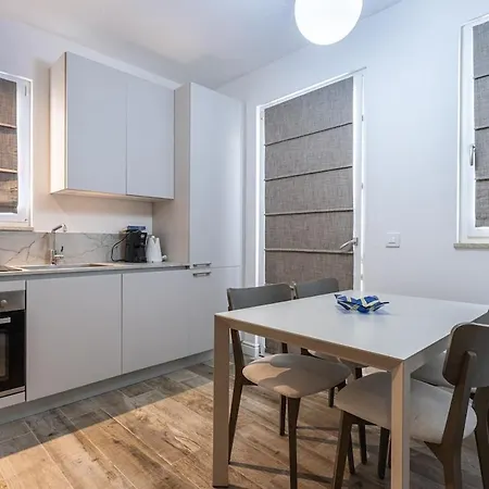 Old Theatre - Maddalena Apartamento