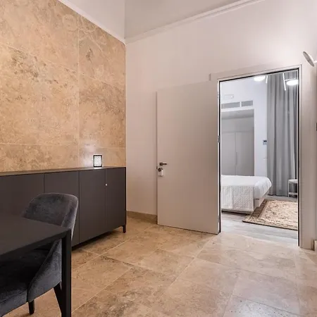Apartment Old Theatre - Maddalena Valletta